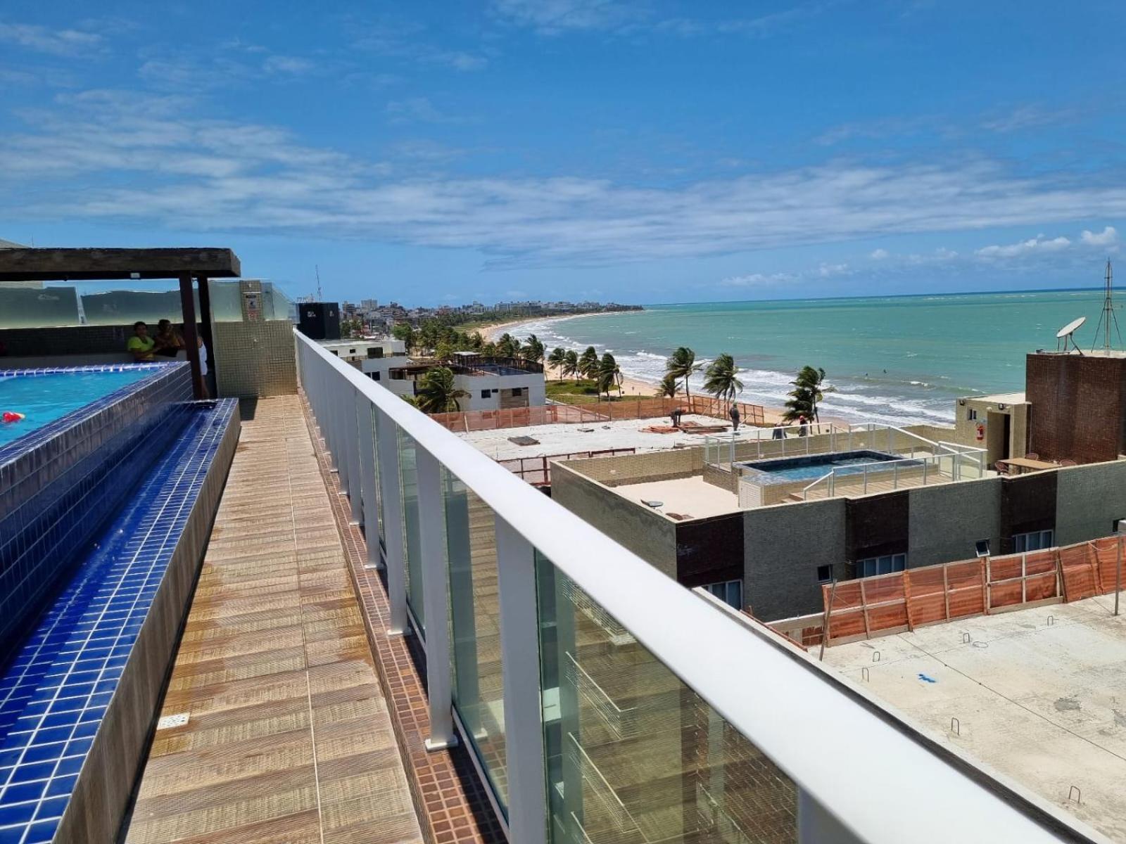 Confortavel Flat Com Piscina De Borda Infinita Na Cobertura Cabedelo Luaran gambar